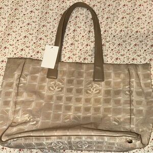 Authentic Chanel New Travel Line Tote MM Beige Nylon